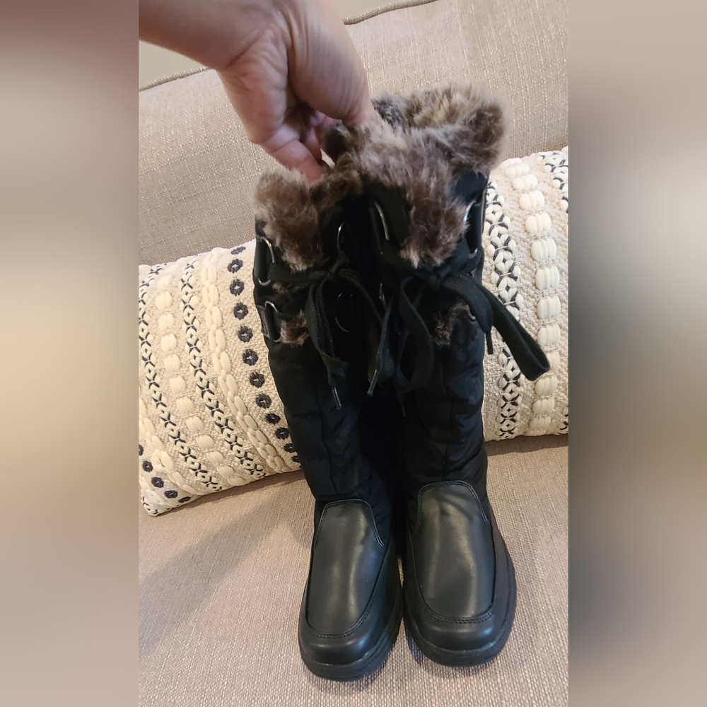 Ladies boots